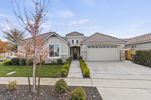 2250 Mia Loop, Yuba City, CA, 95993-5267 | Card Image