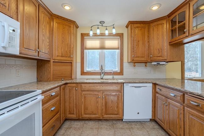 401 E E Riverside Ave, House other with 4 bedrooms, 4 bathrooms and null parking in Merrill WI | Image 15