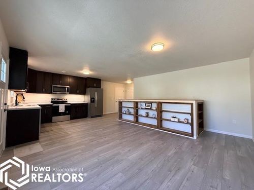 505 Cross St, Lynnville, IA, 50153-7713 | Card Image