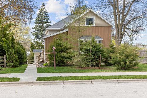 2223 Jackson Street, New Holstein, WI, 53061 | Card Image