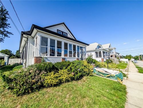 102 Burnside St, Cranston, RI, 02910-1732 | Card Image