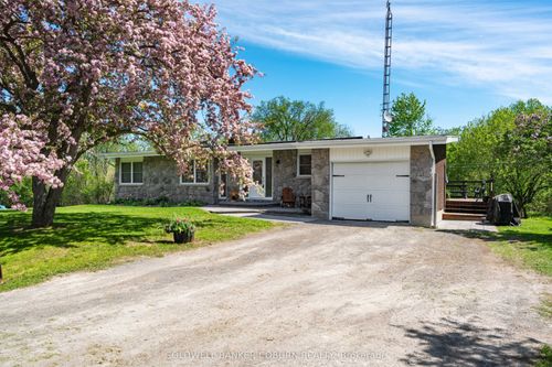 6041 Malakoff Rd, Richmond, ON, K0A2Z0 | Card Image