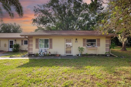 147-4586 Mohican Trl, SARASOTA, FL, 34233-1935 | Card Image