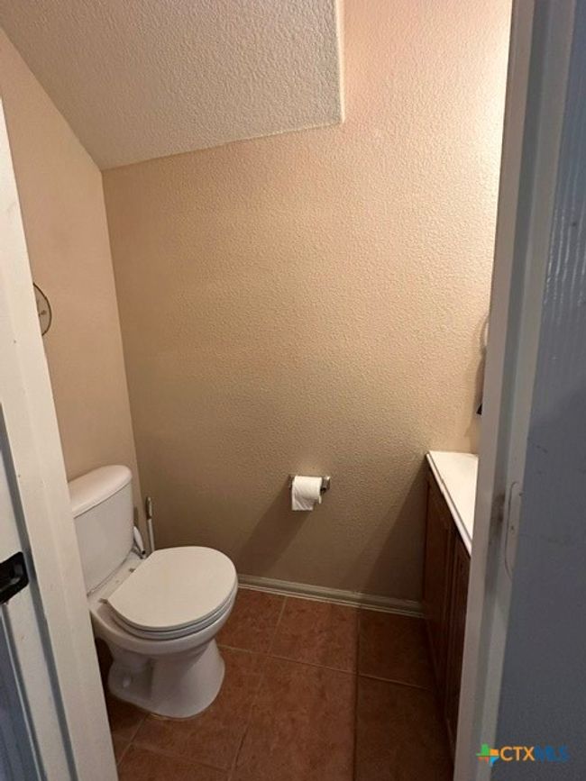 172 Coreopsis Cv, House other with 4 bedrooms, 3 bathrooms and null parking in Kyle TX | Image 9