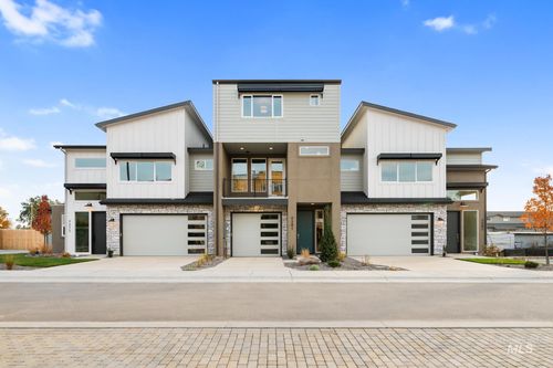 5281 N River Water Ln, Garden City, ID, 83714-1010 | Card Image