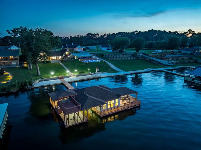 22551 Pine St, House other with 5 bedrooms, 4 bathrooms and null parking in Frankston TX | Image 39