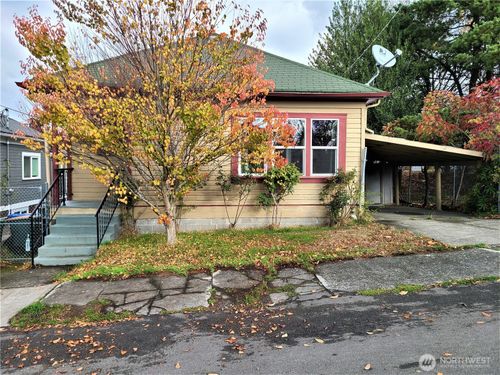 2612 S Grand St, Seattle, WA, 98144-4732 | Card Image