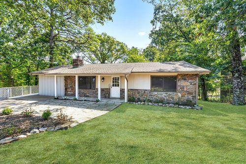 76 Overton Dr, Bella Vista, AR, 72714-1723 | Card Image