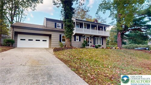 3027 W Highland St, Allentown, PA, 18104-3555 | Card Image