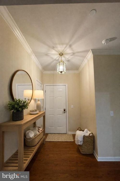 f-1208 Colts Cir, LAWRENCE TOWNSHIP, NJ, 08648-3267 | Card Image