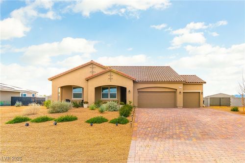 4921 Graystone Dr, Pahrump, NV, 89061-7264 | Card Image