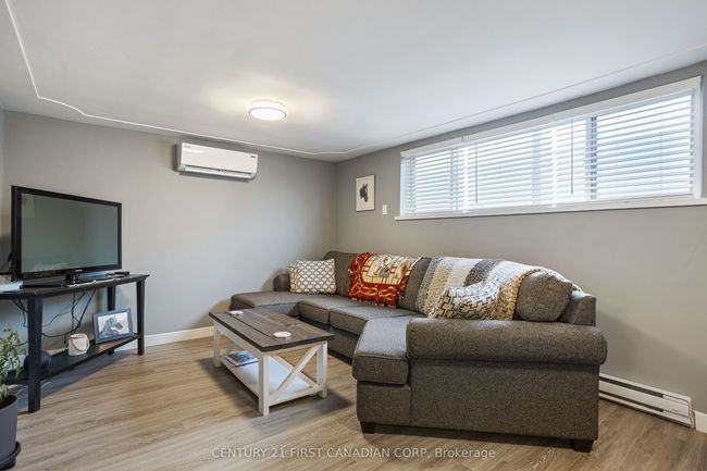 103-105 Main St S, Home with 4 bedrooms, 2 bathrooms and 5 parking in Exeter ON | Image 24