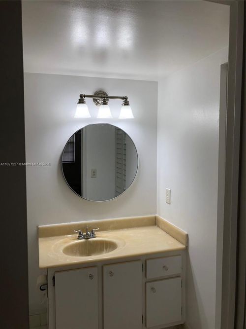 apt-302b-850 Sw 133rd Ter, Pembroke Pines, FL, 33027-6456 | Card Image