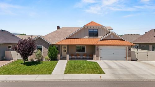 823 Apple Glen Dr, Grand Junction, CO, 81505-8601 | Card Image