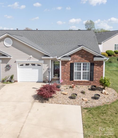 137 Lady Slipper Ln Sw, Valdese, NC, 28690-9342 | Card Image