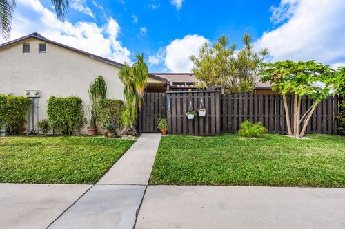 2503 Waterview Cir, Palm Springs, FL, 33461-6420 | Card Image