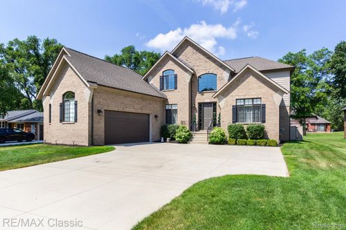 53871 Jewell Rd, Shelby Twp, MI, 48315-1736 | Card Image