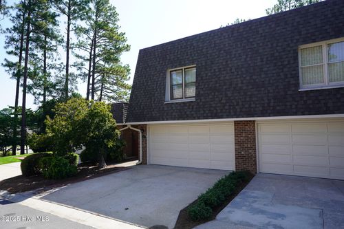 131 Racquet Ln, Pinehurst, NC, 28374-7626 | Card Image