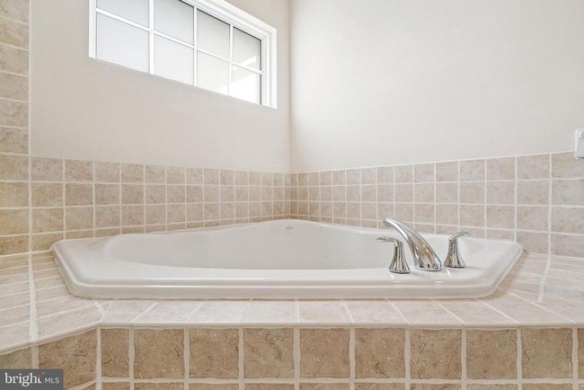 9207 Cascade Falls Dr, Townhouse with 3 bedrooms, 4 bathrooms and null parking in BRISTOW VA | Image 24