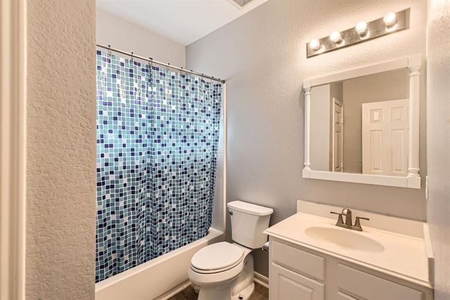 Convenient First-Floor Full Bath | Image 24