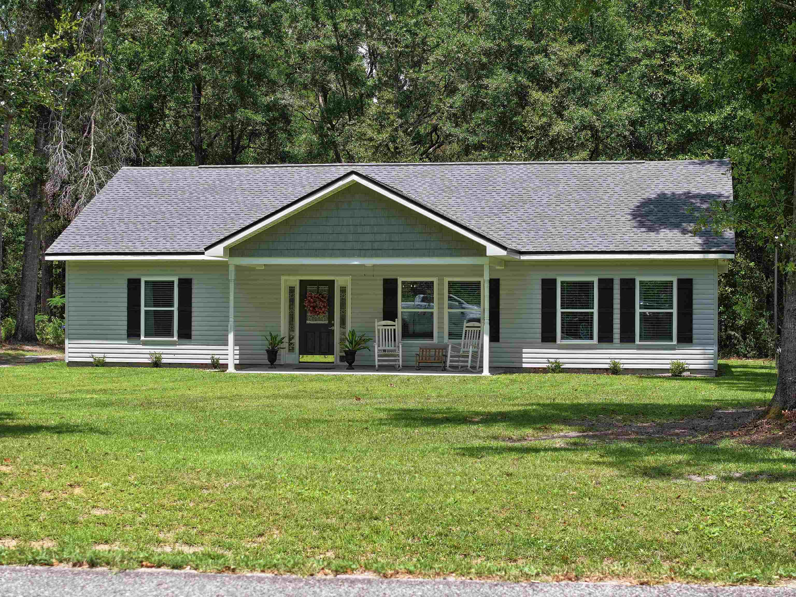 Gloriosa Ln, Lee, FL 32059