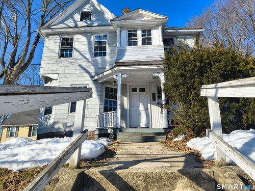 70 Walnut St, Putnam, CT, 06260-1738 | Card Image