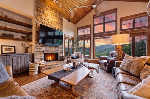 104-712 Trillium Ridge Rd, Cullowhee, NC, 28723-2501 | Card Image