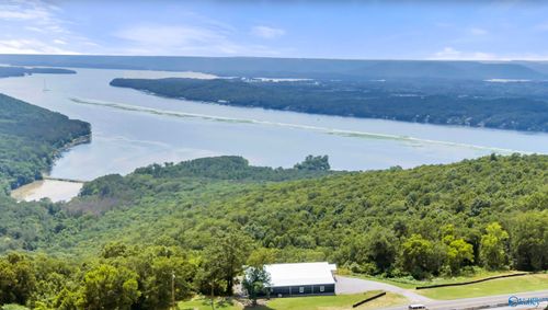 5985 Tammy Little Dr, Section, AL, 35771-7065 | Card Image