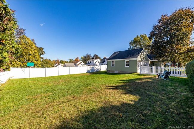 118 Longvue Dr, House other with 3 bedrooms, 2 bathrooms and 4 parking in Wethersfield CT | Image 5