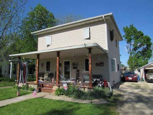 418 N Cedar Street, Monticello, IA, 52310 | Card Image