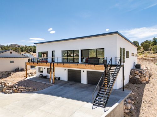 15 N 2380 W, Cedar City, UT, 84720-8257 | Card Image