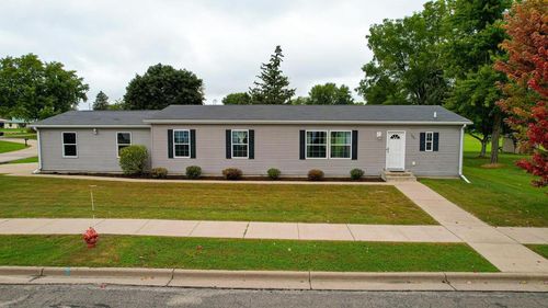 1321 Lakeview Dr, TOMAH, WI, 54660-1007 | Card Image