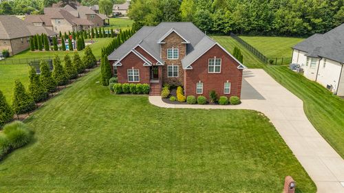 111 Renee Ct, Cottontown, TN, 37048-9619 | Card Image