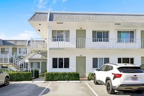 202-2920 Cynthia Ln, Lake Worth Beach, FL, 33461-5806 | Card Image
