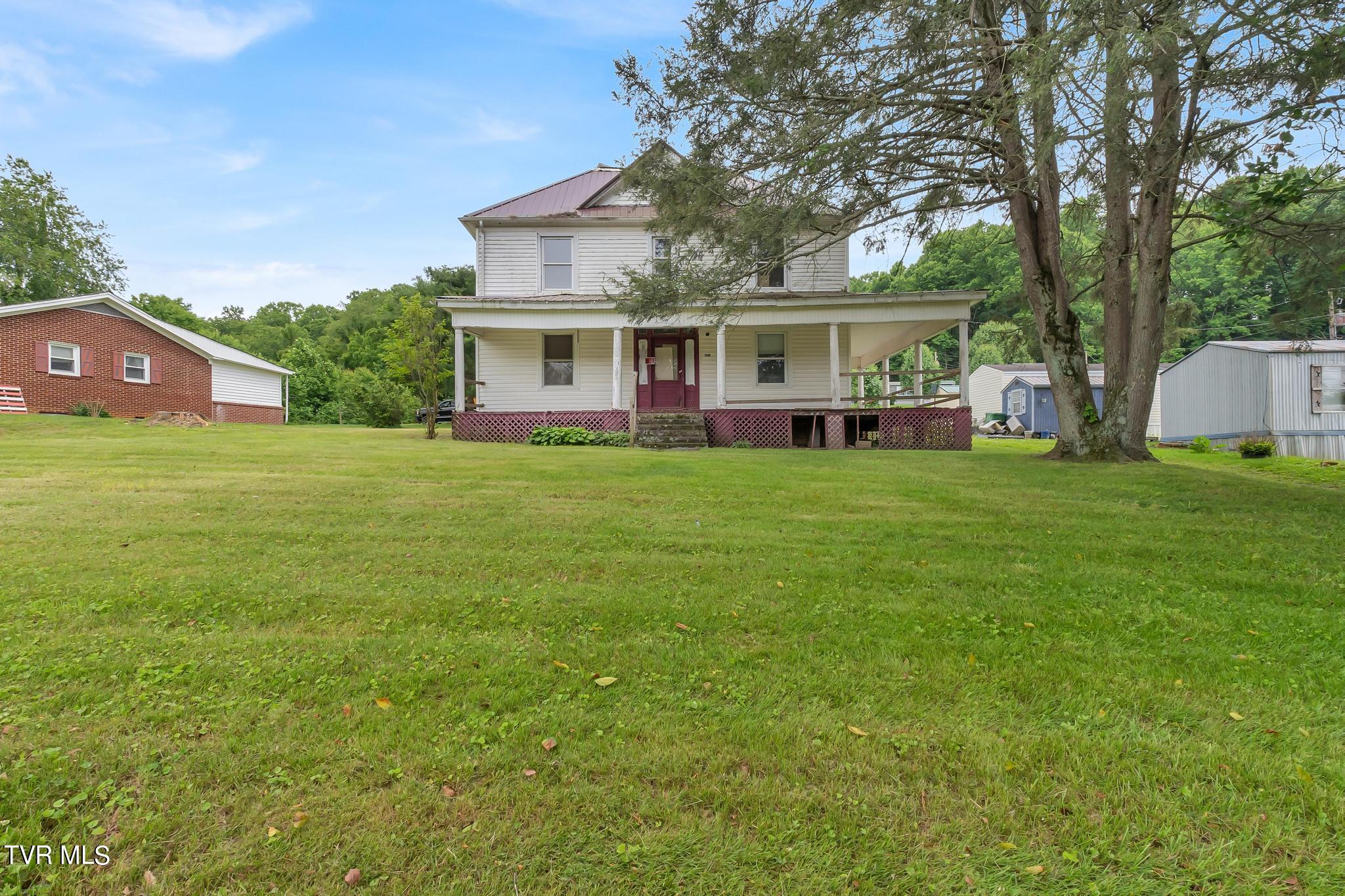 Hillman Hwy, Meadowview, VA 24361