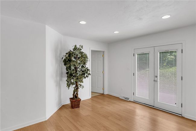 106 Cougar Ln, House other with 4 bedrooms, 3 bathrooms and 4 parking in Claridge PA | Image 8