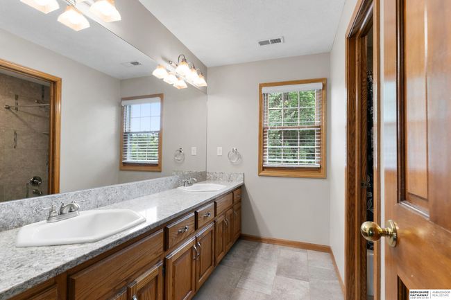 6421 Shenandoah Dr, House other with 4 bedrooms, 4 bathrooms and 3 parking in Lincoln NE | Image 31