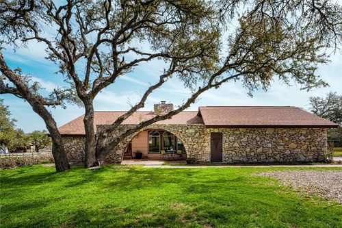 9301 Elm Grove Cir, Austin, TX, 78736-7716 | Card Image
