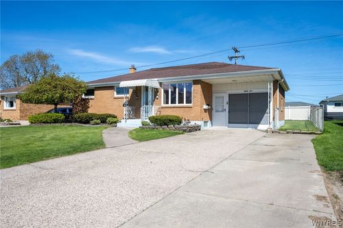 89 Homeworth Pkwy, Cheektowaga, NY, 14225-3626 | Card Image