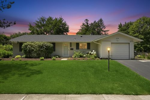 6320 Clark Dr, Woodridge, IL, 60517-1247 | Card Image
