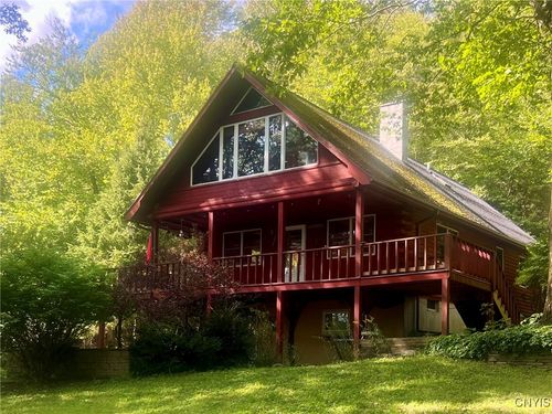 2555 Carson Rd, Cortland, NY, 13045-9572 | Card Image