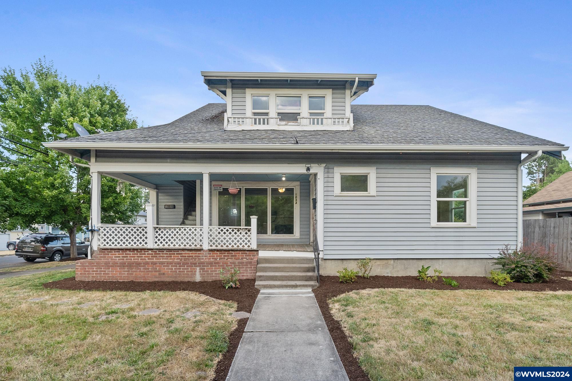 Davis St, Mcminnville, OR 97128