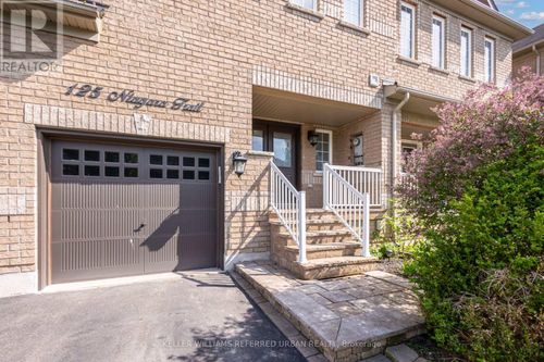 125 Niagara Trail, Georgetown, ON, L7G0A6 | Card Image