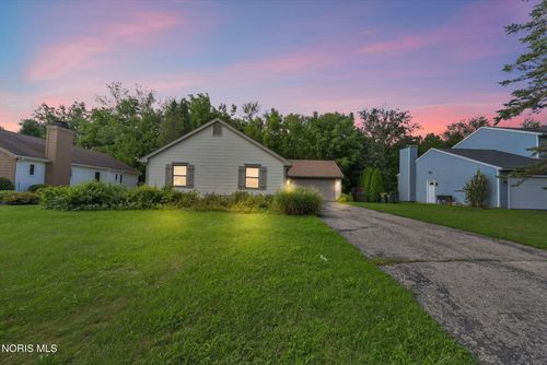 11164 Temperance Ave, Whitehouse, OH, 43571-9620 | Card Image