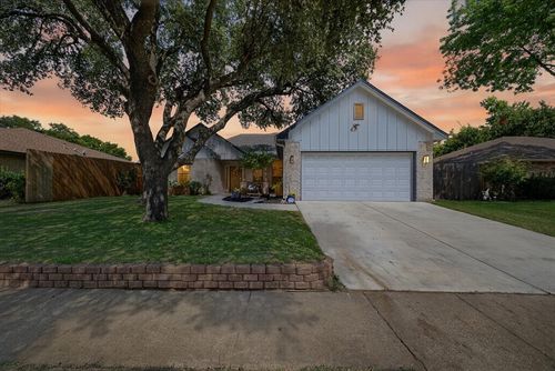 2021 Cedar Grove Ln, Bedford, TX, 76021-3551 | Card Image