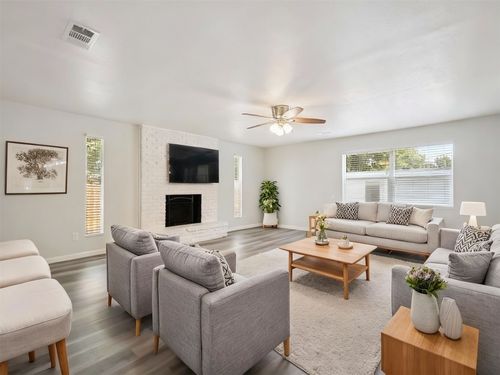 6342 Silvery Moon Dr, Dallas, TX, 75241-2645 | Card Image