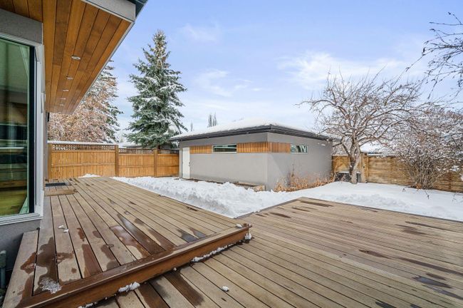 2820 12 Avenue Nw, Home with 4 bedrooms, 3 bathrooms and 2 parking in Calgary AB | Image 46