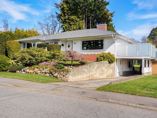 2991 Eastdowne Rd, Victoria, BC, V8R5S1 | Card Image