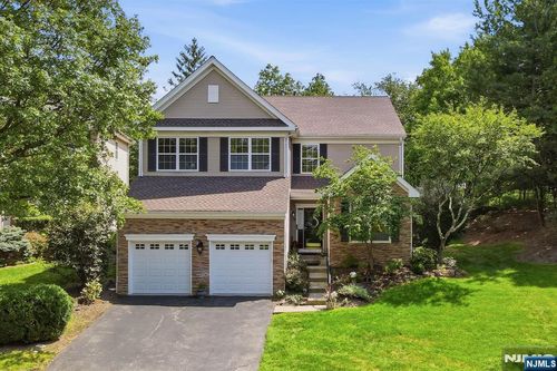2 Stone Ridge Ct, Little Falls, NJ, 07424-2456 | Card Image