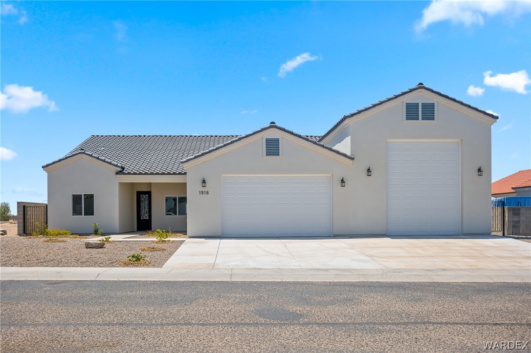 Via Aventino , Fort Mohave, AZ 86426 #1